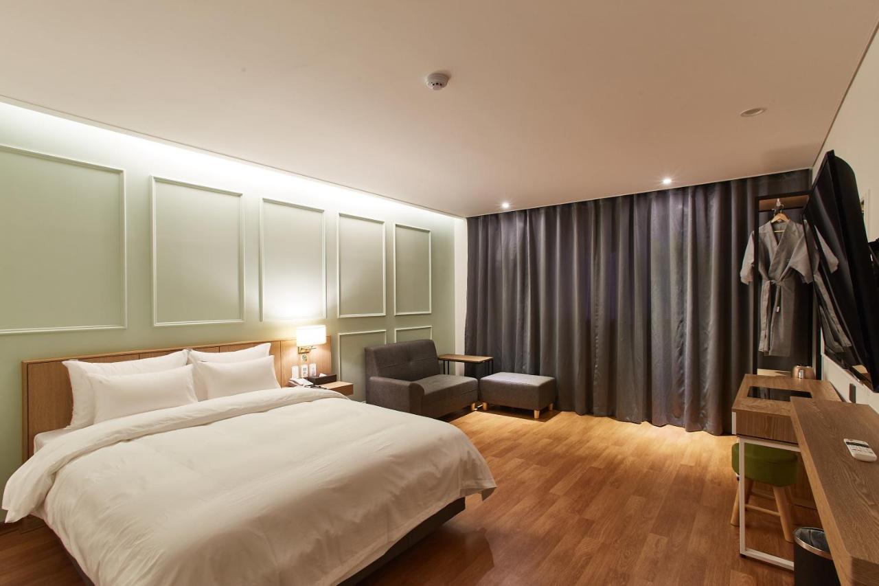 Hotel The Maru Пхёнчхан Экстерьер фото